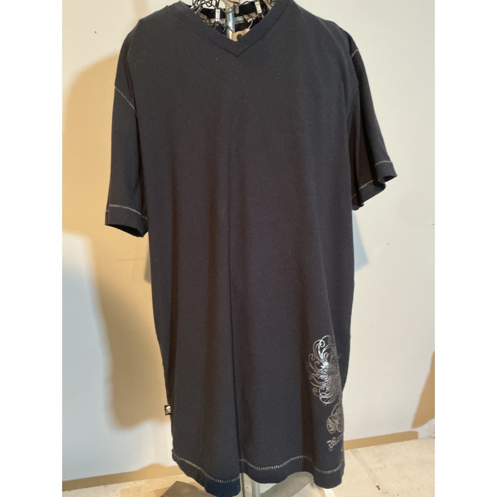 Marc Ecko Cut & Sew Mens V-Neck T-Shirt Black‎ Silver Foil Graphic Large